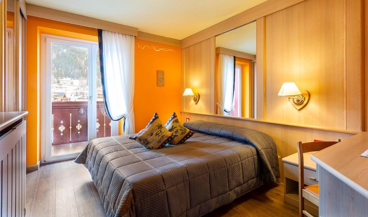 Hotel La Serenella Moena Eksteriør bilde