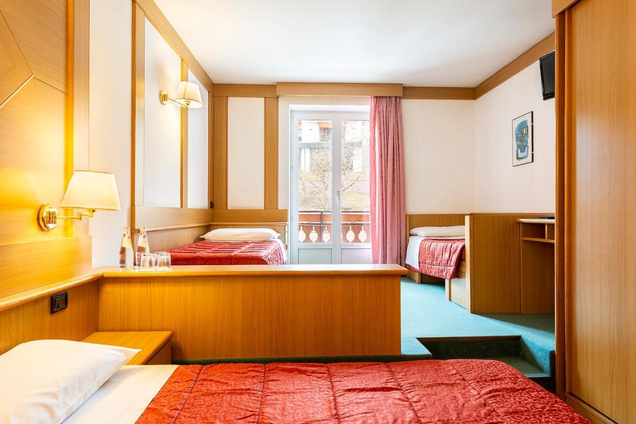 Hotel La Serenella Moena Eksteriør bilde