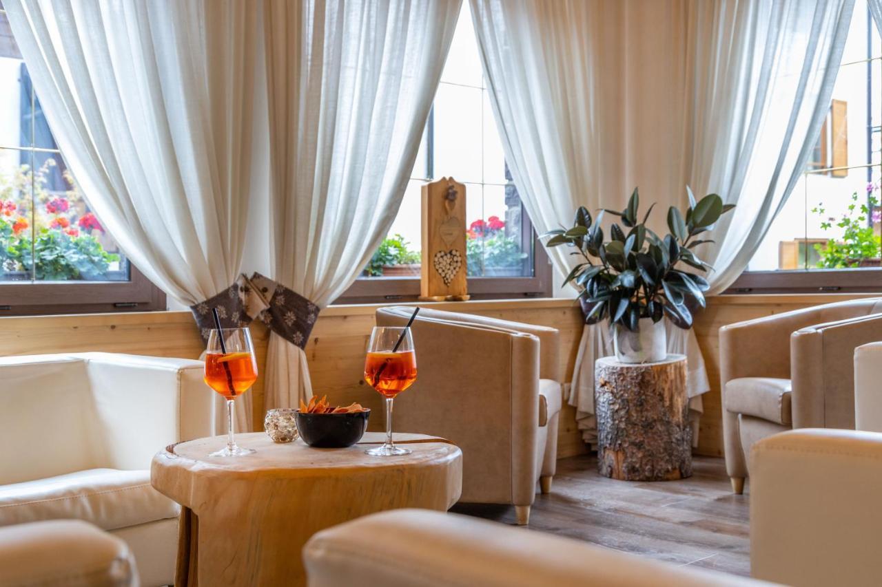 Hotel La Serenella Moena Eksteriør bilde