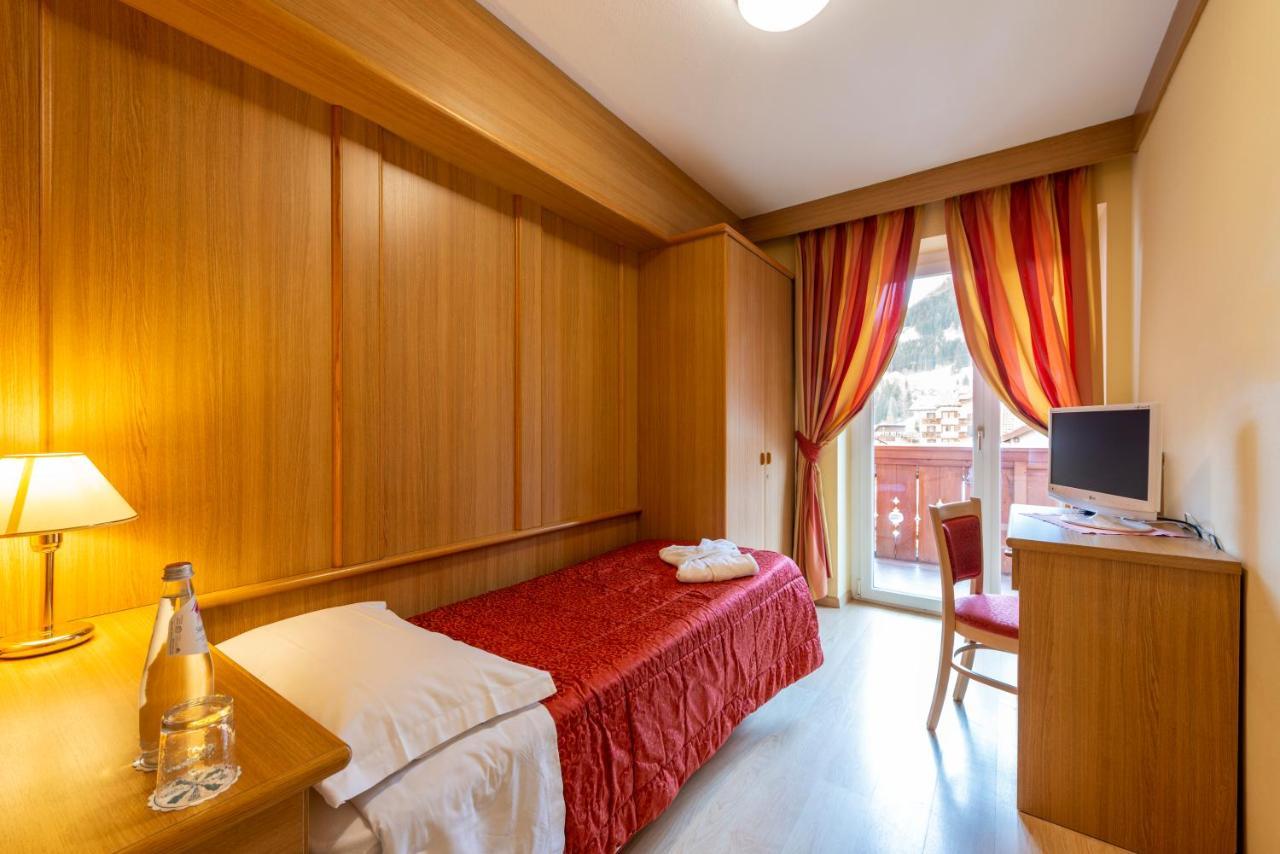 Hotel La Serenella Moena Eksteriør bilde