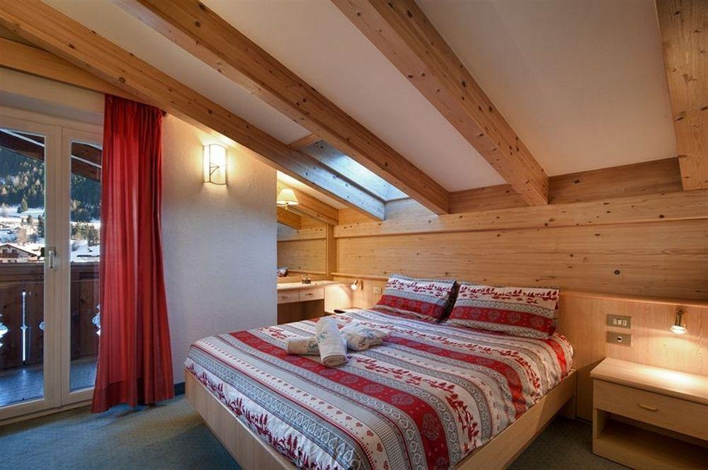 Hotel La Serenella Moena Eksteriør bilde